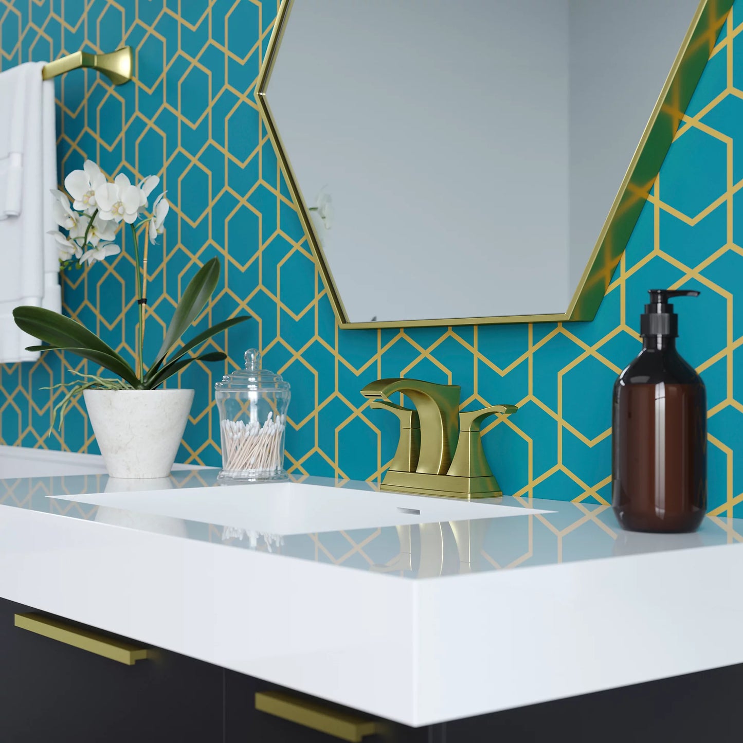 Venturi 4" Centerset Bath Faucet in Brushed Gold