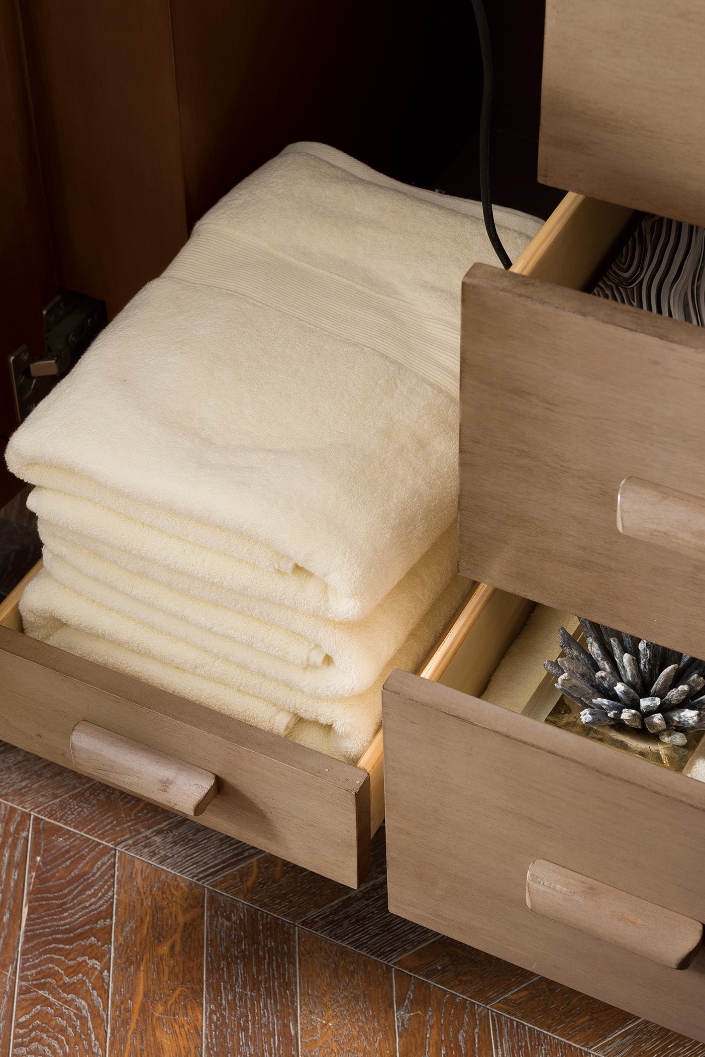 Bathroom Vanities Outlet Atlanta Renovate for LessPortland 48" Single Vanity Whitewashed Walnut, w/ 3 CM Charcoal Soapstone Quartz Top