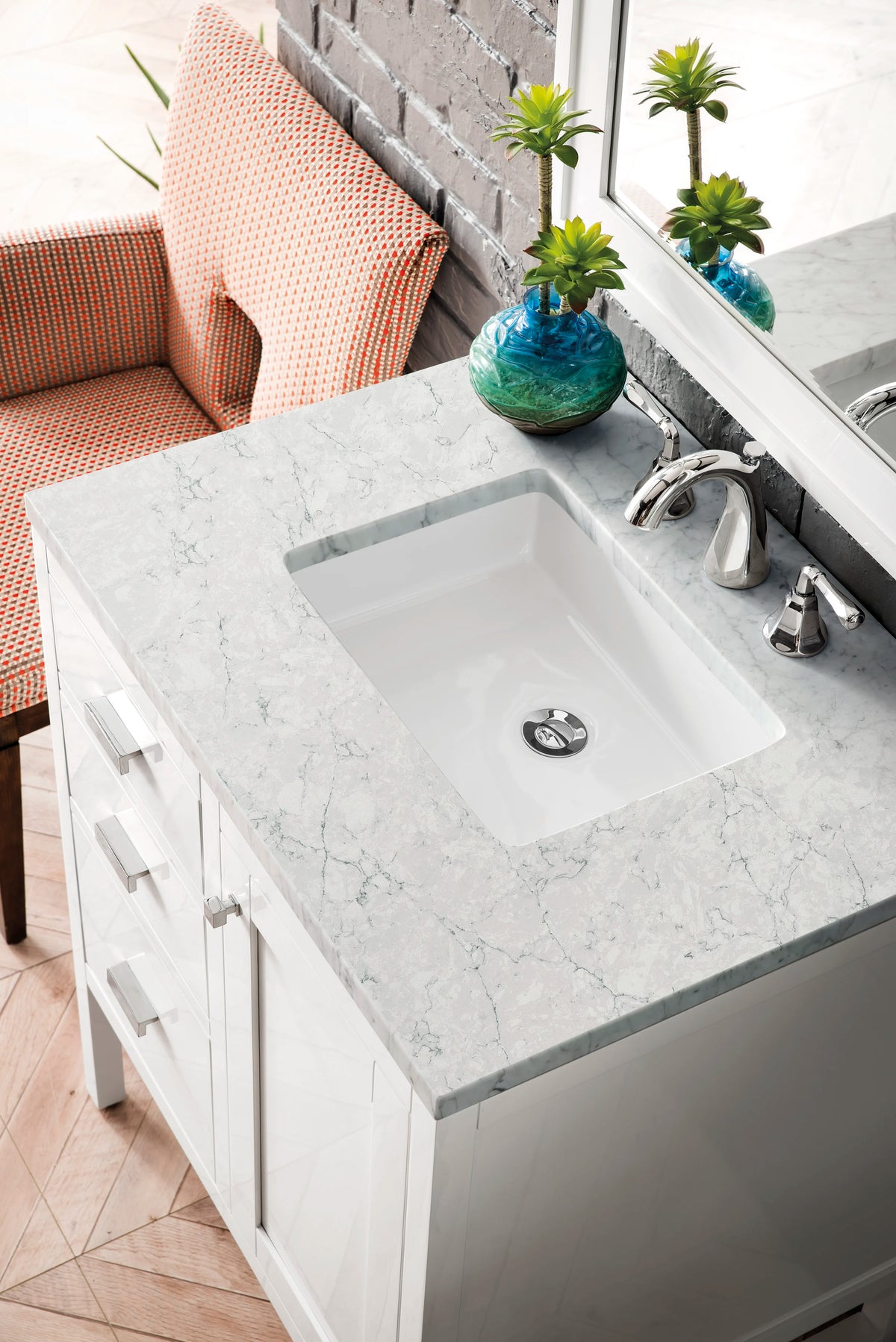 Addison 30" Single Vanity, Glossy White w/ 3 CM Eternal Jasmine Pearl Silestone Top, view 3