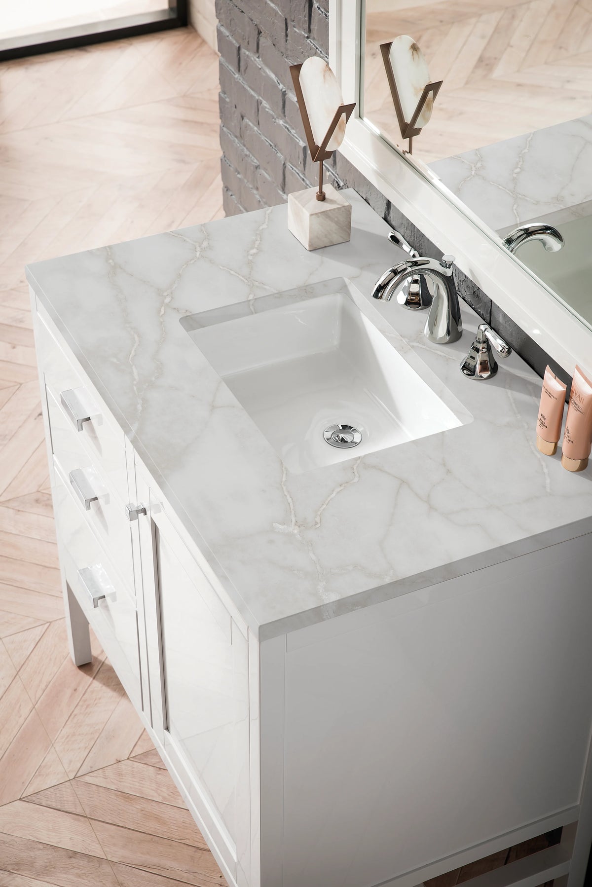 Addison 36" Single Vanity, Glossy White w/ 3 CM Victorian Silver Silestone Top, view 5