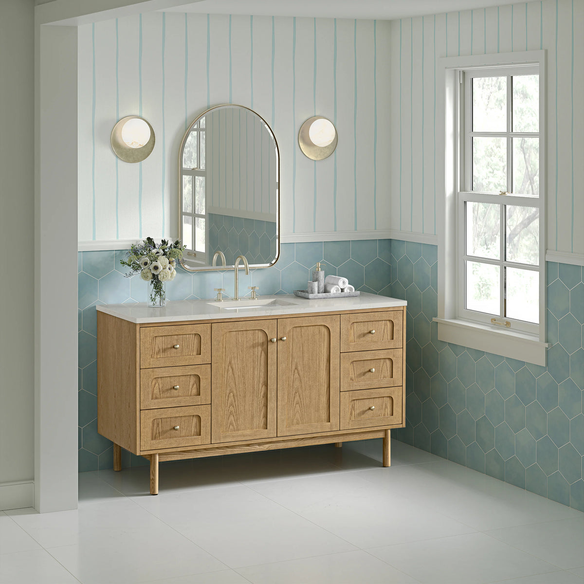 Laurent 60" Single Vanity, Light Natural Oak, w/ 3 CM Siberian Silestone Top w/FreePower Wireless Charger, view 8