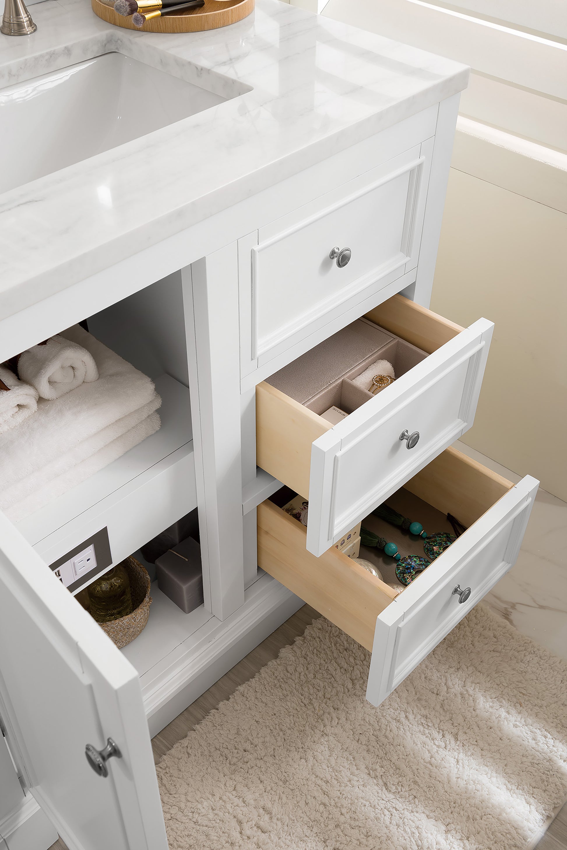 Renovate for Less Atlanta De Soto 36" Single Vanity, Bright White, w/ 3 CM Phantome Eclos Top