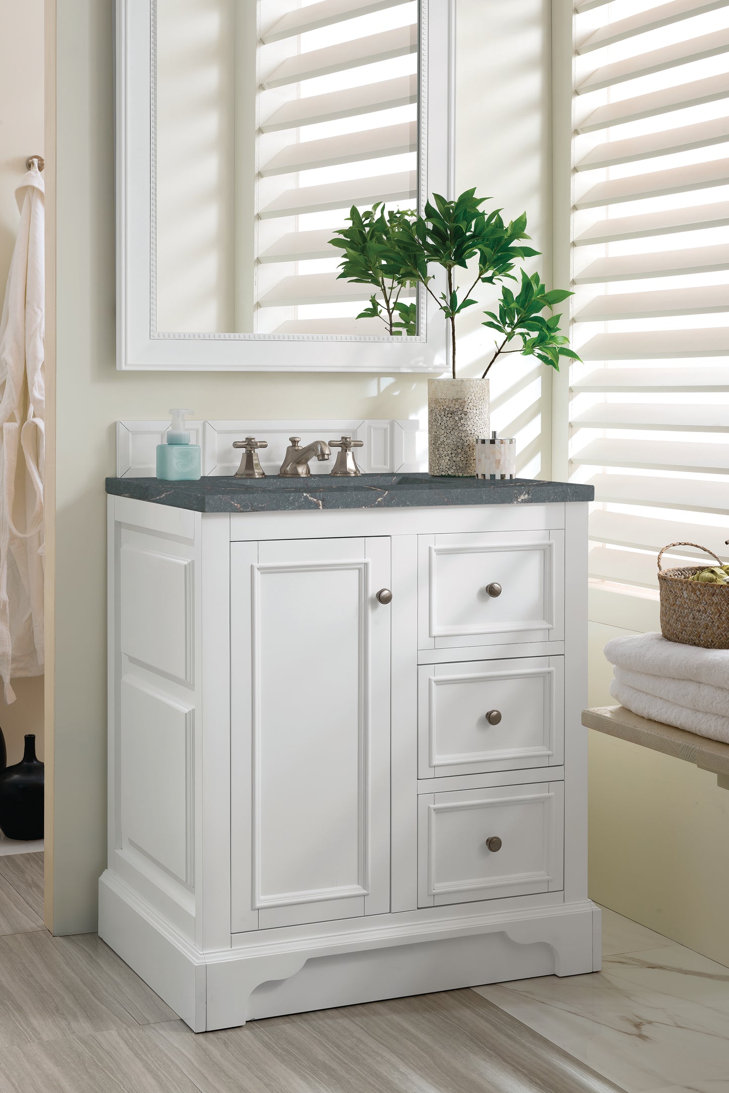 Renovate for Less Atlanta De Soto 30" Single Vanity, Bright White w/ 3 CM Parisien Bleu Silestone Top