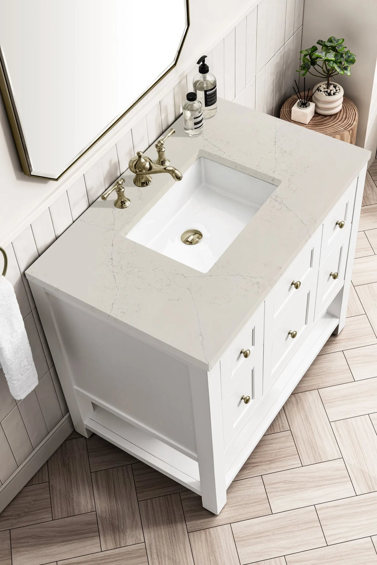 Breckenridge 36" Single Vanity, Bright White, w/ 3 CM Siberian Silestone Top
