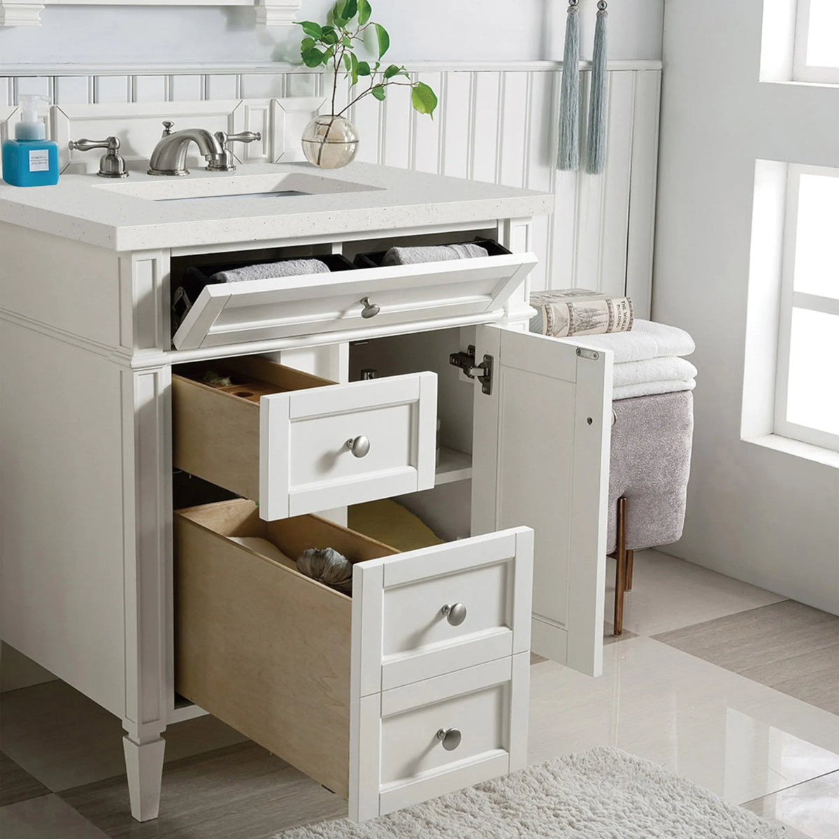 Brittany 30" Single Vanity, Bright White, w/ 3 CM Lime Delight Silestone Top