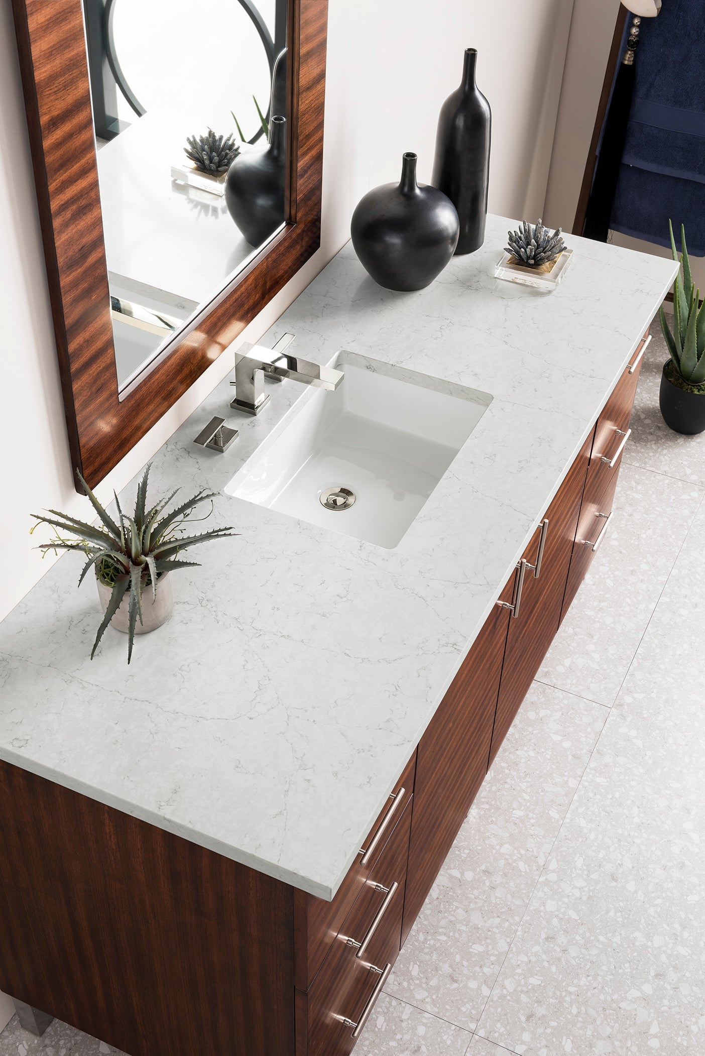 Metropolitan 60" Single Vanity, American Walnut, w/ 3 CM Eternal Jasmine Pearl Quartz Top James Martin Vanities