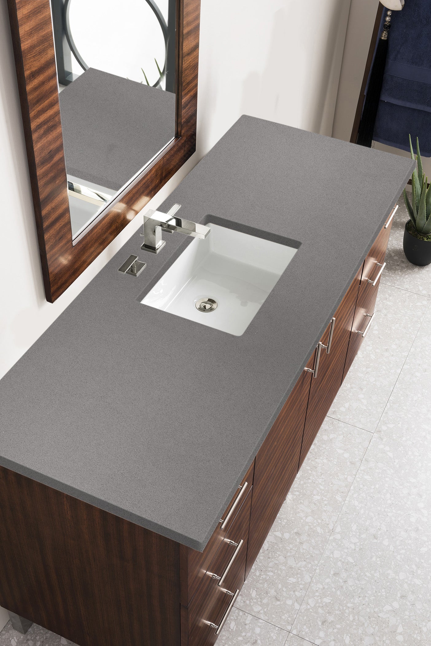 Metropolitan 60" Single Vanity, American Walnut, w/ 3 CM Grey Expo Quartz Top James Martin Vanities