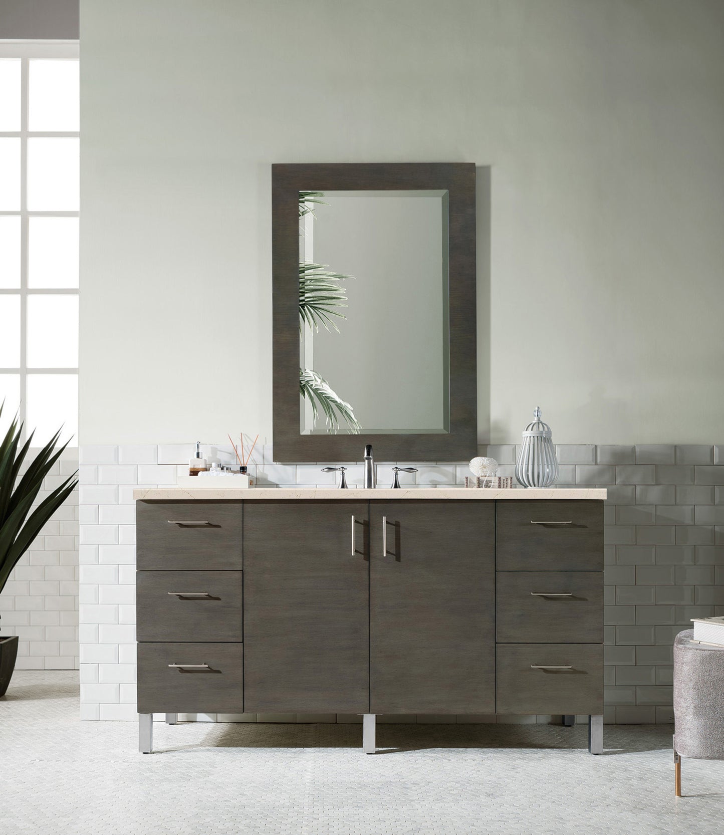 Metropolitan 60" Single Vanity, Silver Oak, w/ 3 CM Eternal Marfil Quartz Top James Martin Vanities